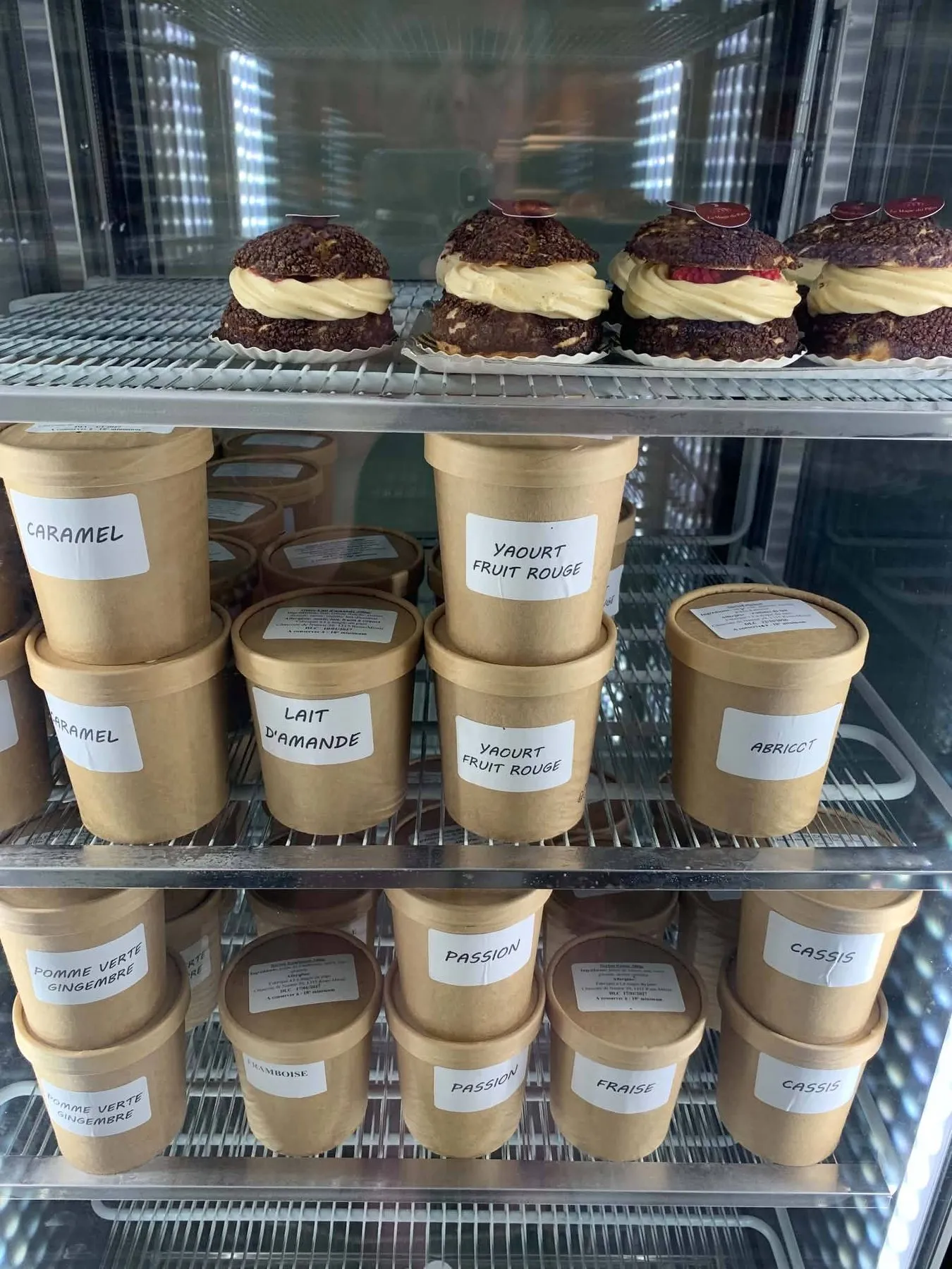 Pots de glace artisanale