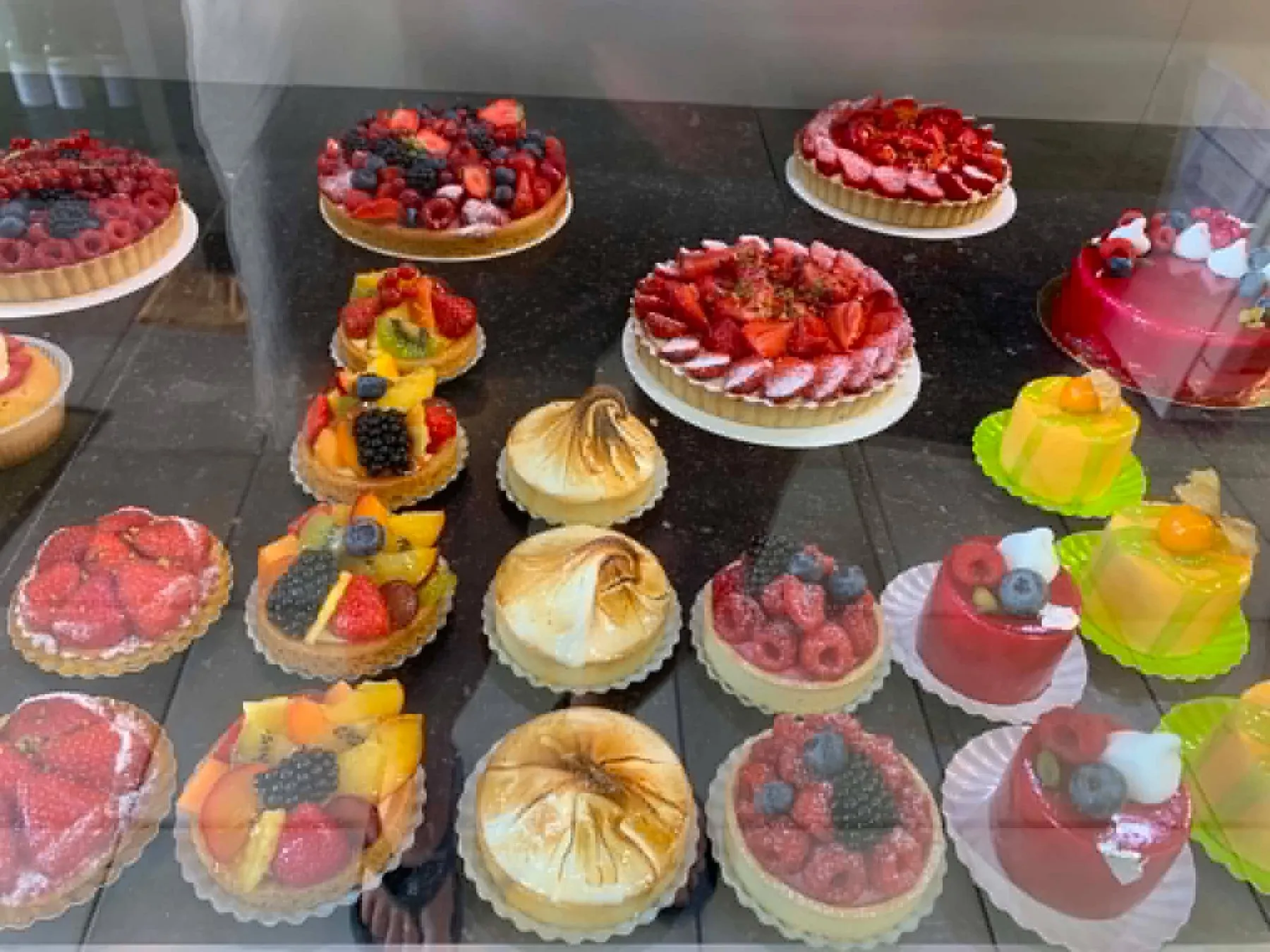 Taartjes met vers fruit